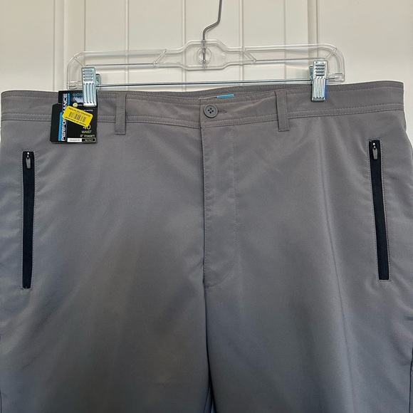 Men's Roundtree & Yorke Performance Shorts - Picture 3 of 9